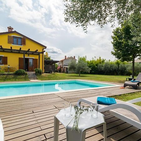Villa Nada Buje Εξωτερικό φωτογραφία