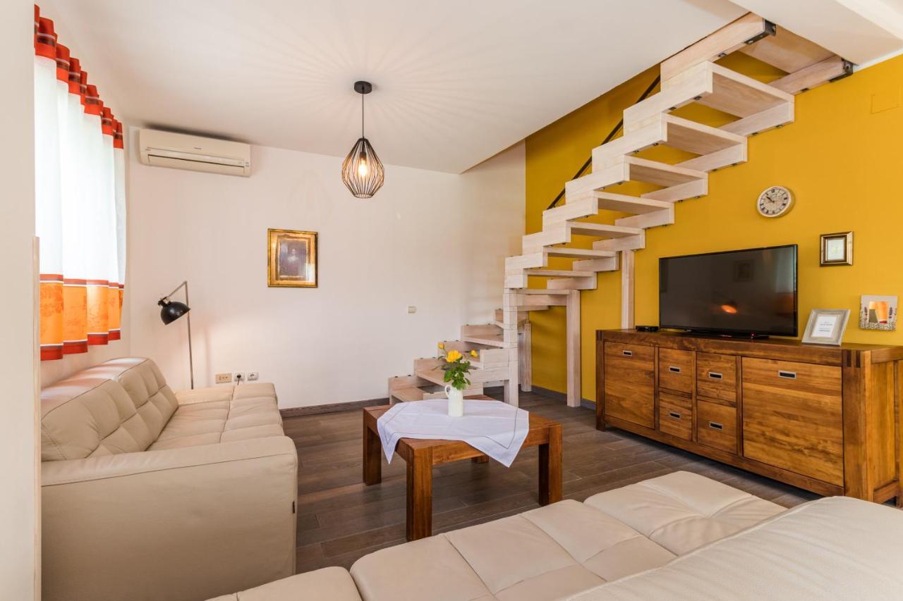 Villa Nada Buje Εξωτερικό φωτογραφία